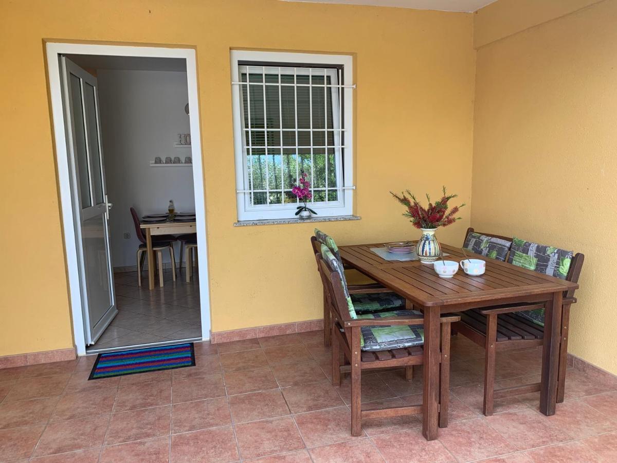 Ulika - 3 For 4 Persons Apartment Pula
