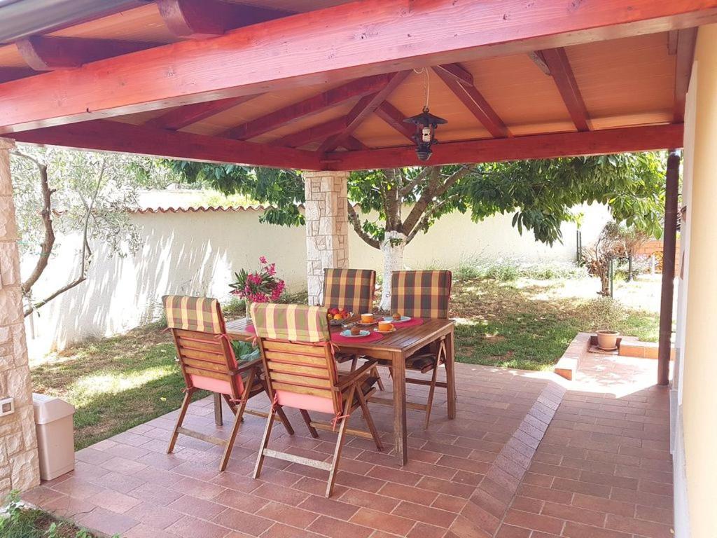 Ulika - 3 For 4 Persons Apartment Pula